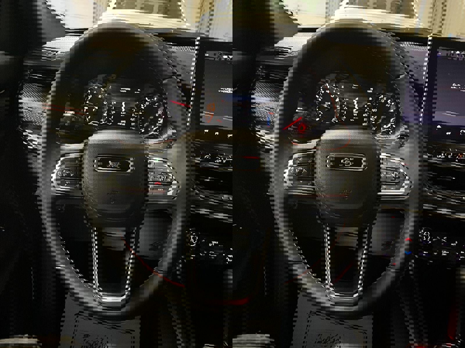 Used 2024 Jeep Compass Trailhawk image 17