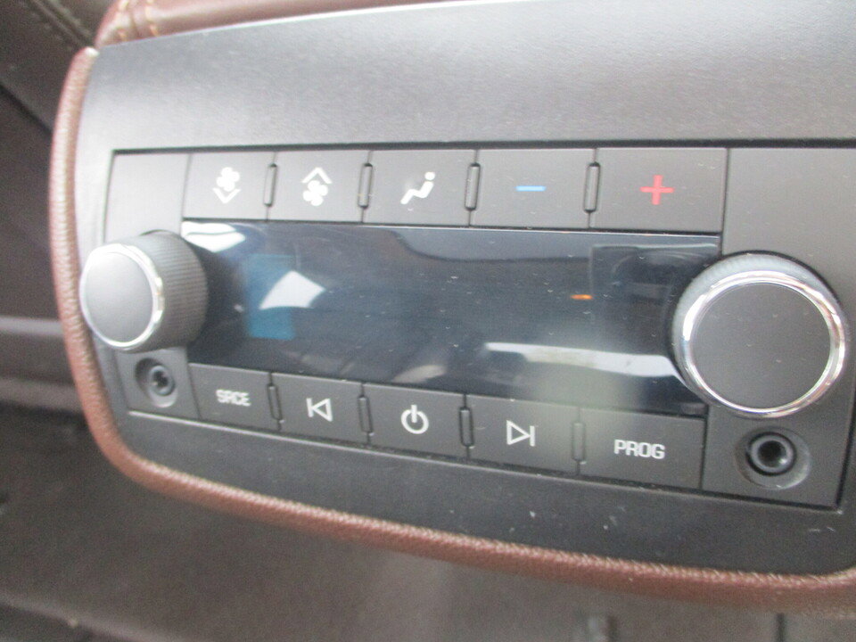 Used 2014 Buick Enclave Premium w/ Trailering Provision Package FWD image 26