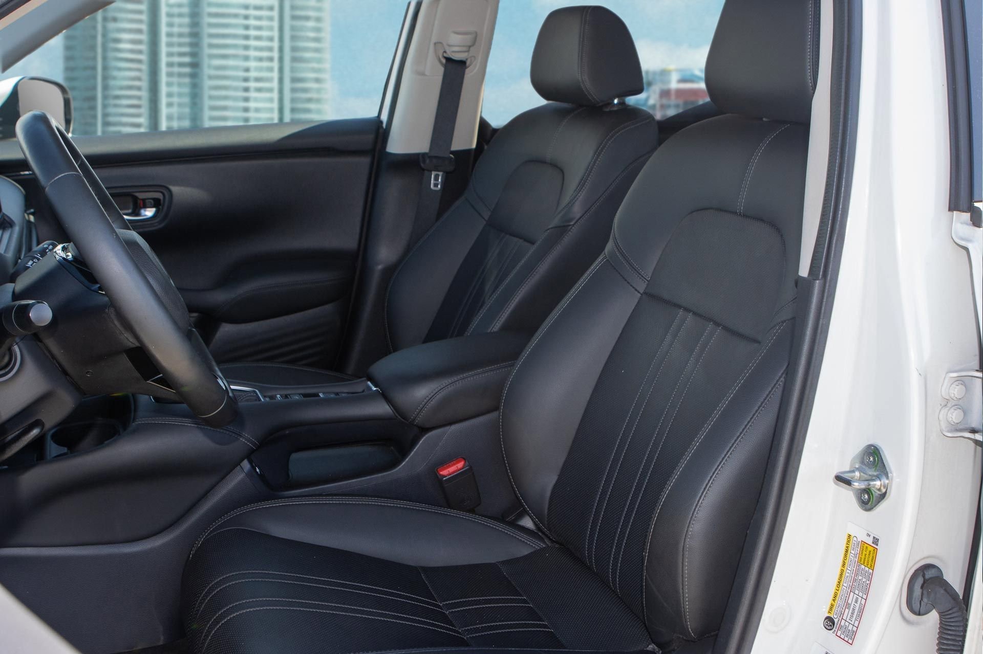 Certified 2023 Honda HR-V EX-L image 15