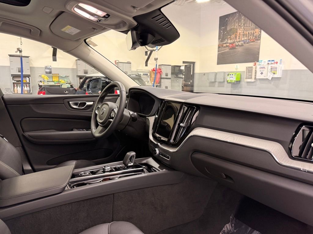 Used 2025 Volvo XC60 B5 Plus w/ Climate Package image 28