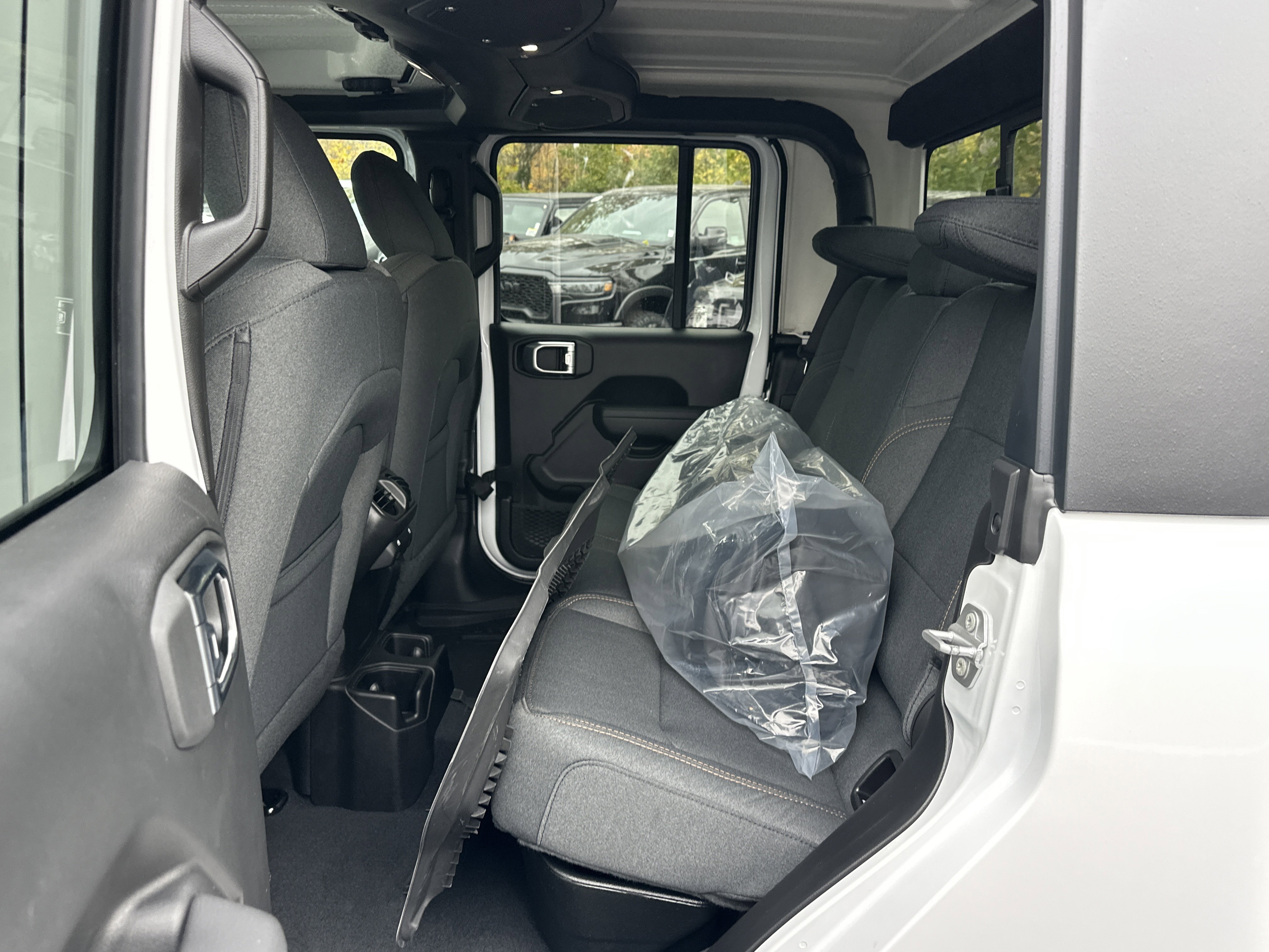 New 2026 Jeep Gladiator Willys image 31