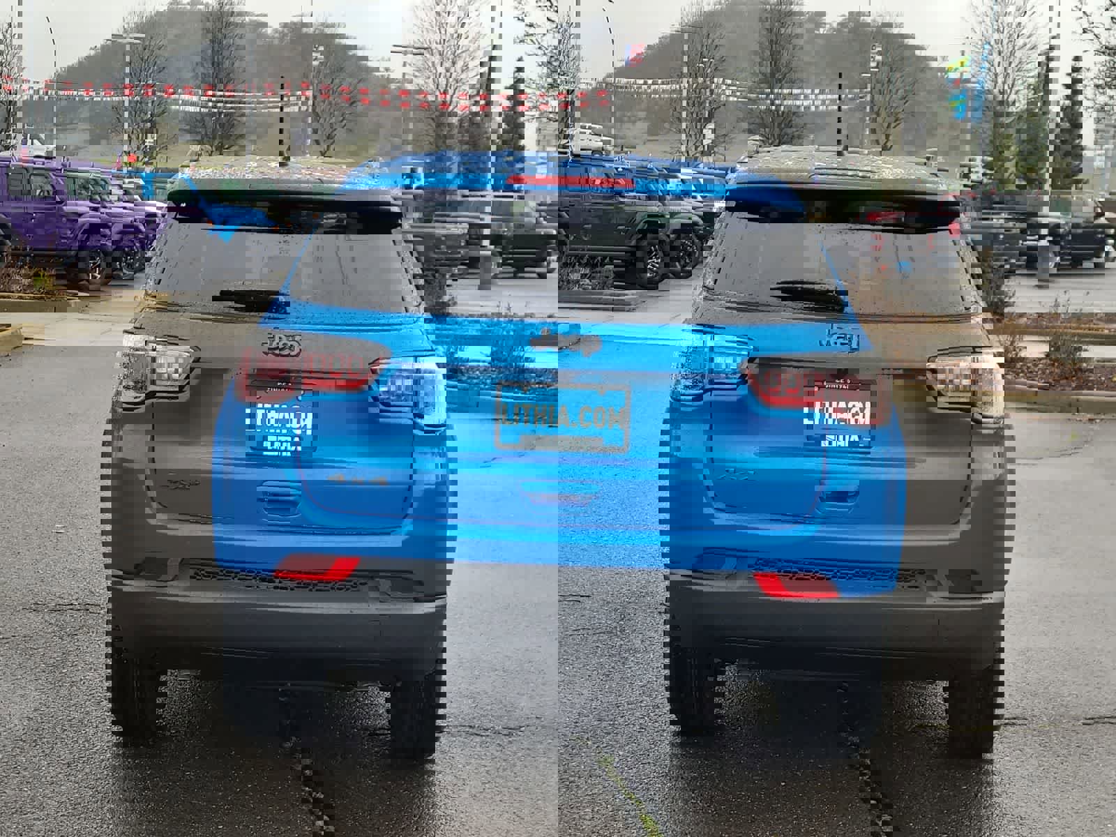 New 2026 Jeep Compass Latitude image 13