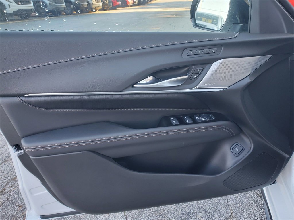 New 2026 Cadillac CT4 V w/ LPO, ONYX Package image 8