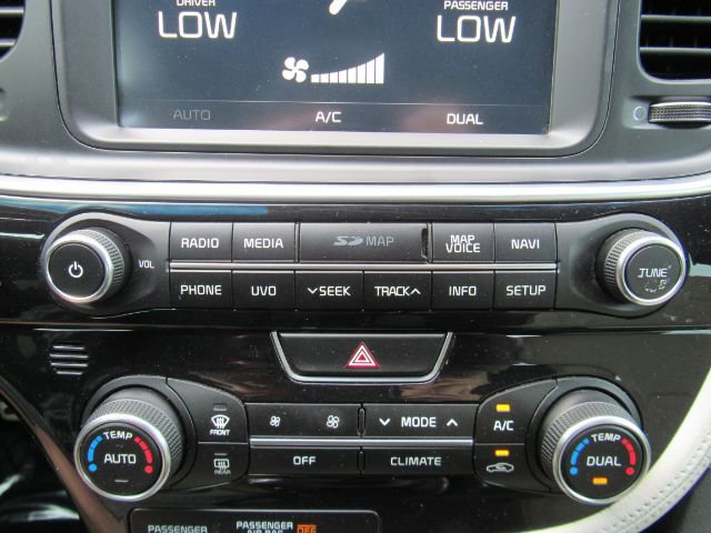 Used 2015 Kia Optima SX image 46