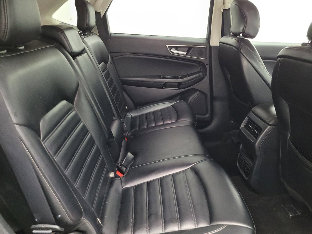 Used 2019 Ford Edge SEL w/ Equipment Group 201A FWD image 19