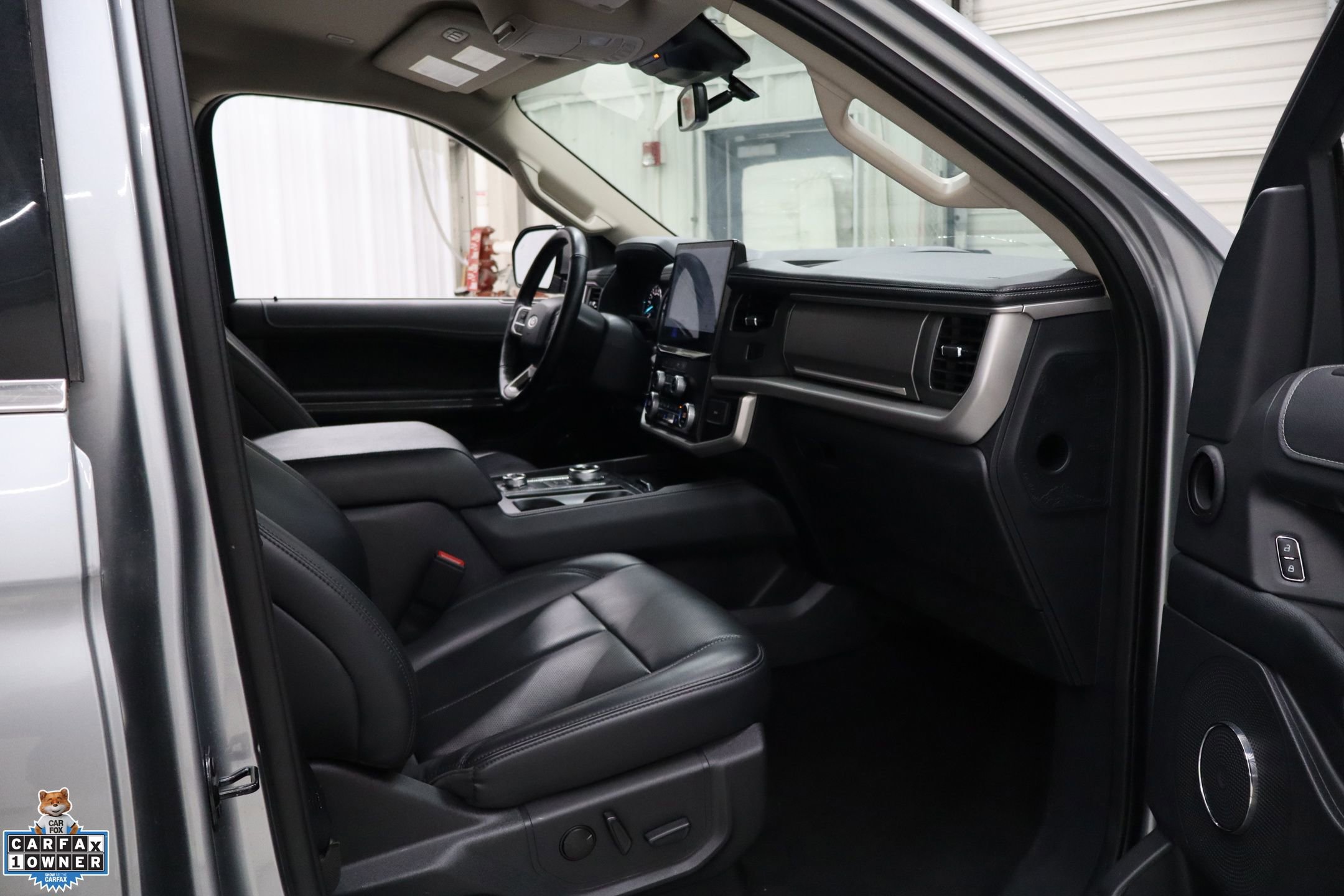 Certified 2024 Ford Expedition Max XLT image 31