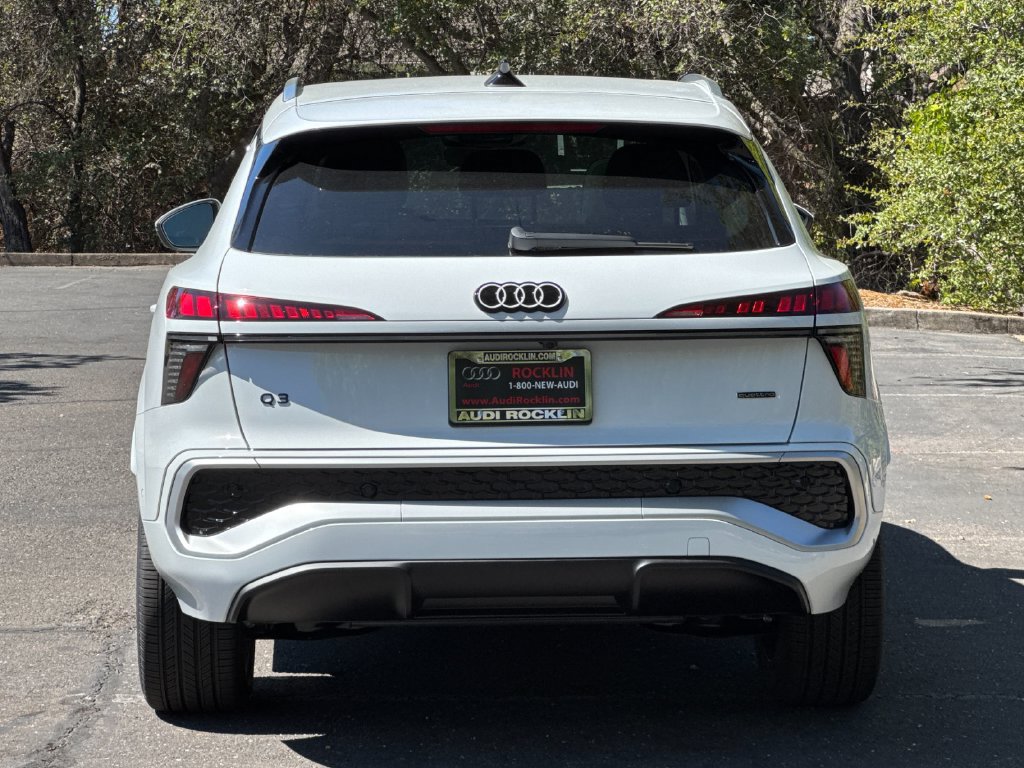 New 2026 Audi Q3 quattro 2.0T AWD/4WD image 6