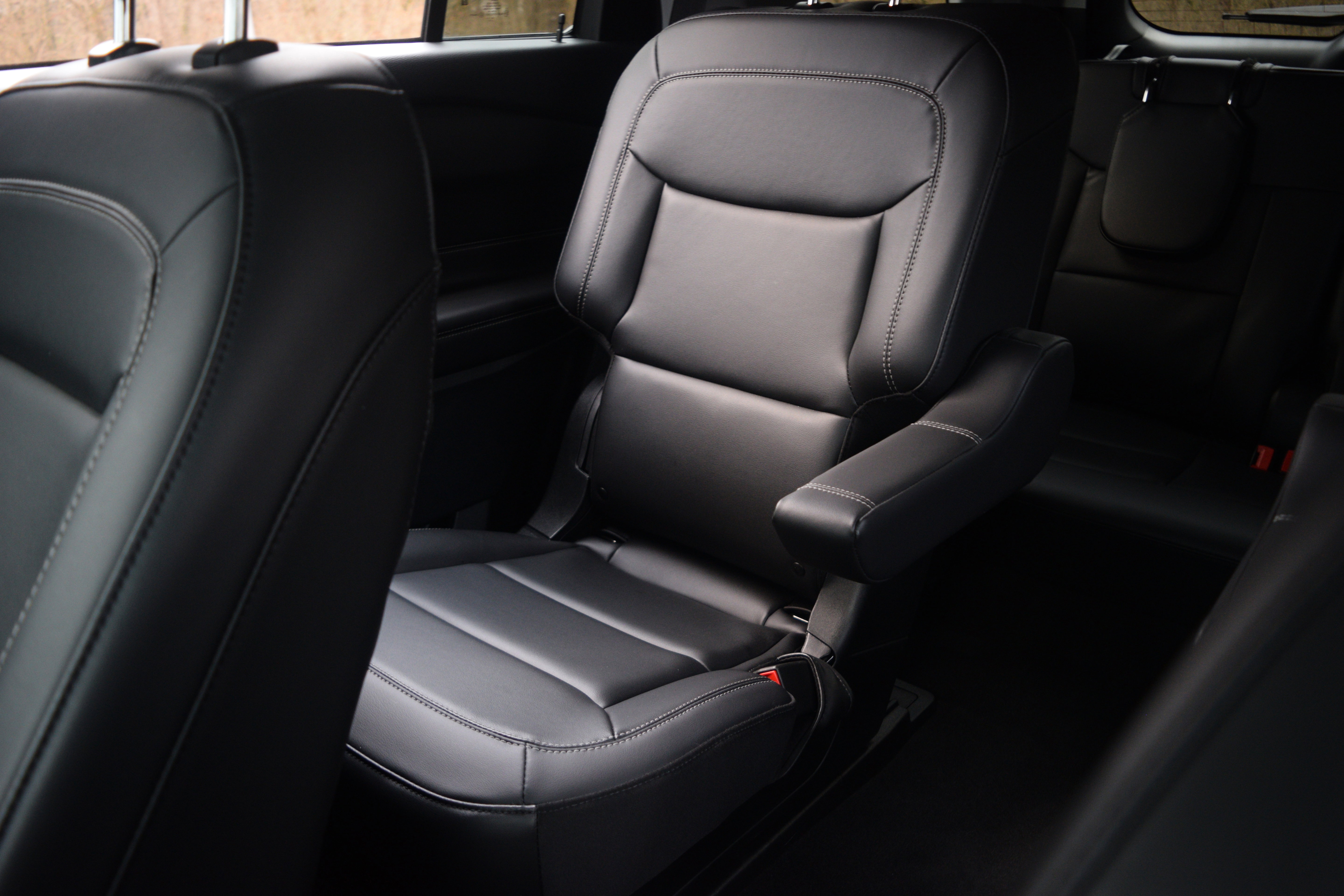 Used 2023 Ford Explorer XLT w/ Equipment Group 202A image 15