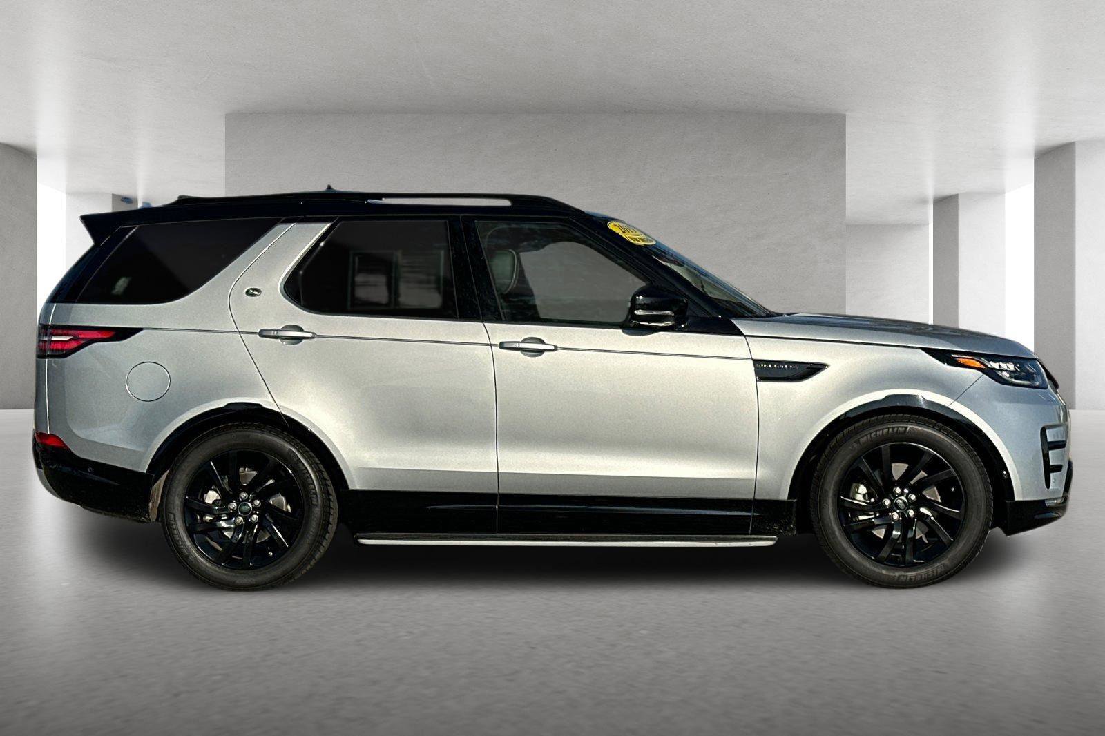 Used 2019 Land Rover Discovery HSE image 3