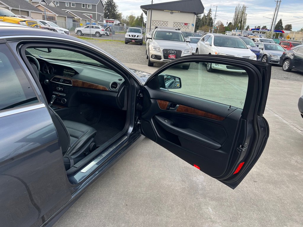Used 2015 Mercedes-Benz C 250 Coupe image 15