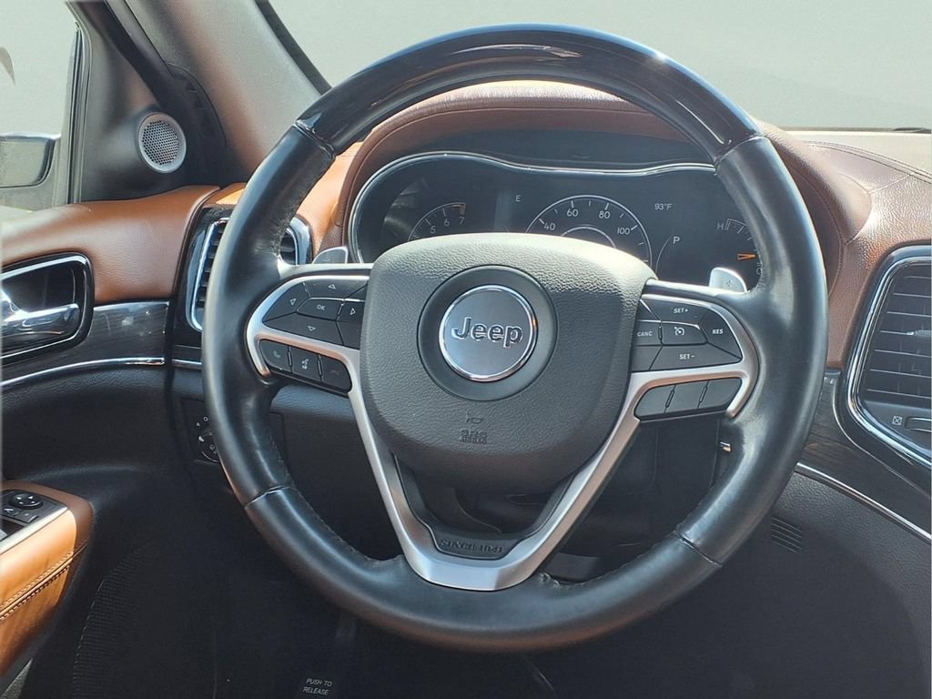 Used 2020 Jeep Grand Cherokee Overland AWD/4WD image 11