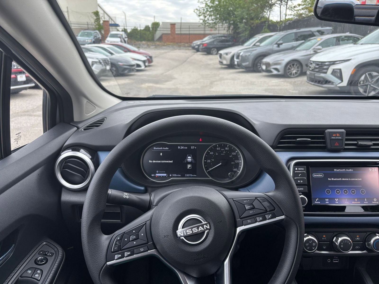 Used 2025 Nissan Versa SV FWD image 29