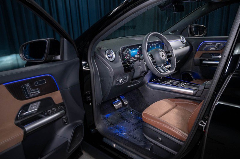 Certified 2025 Mercedes-Benz GLA 35 AMG 4MATIC image 10