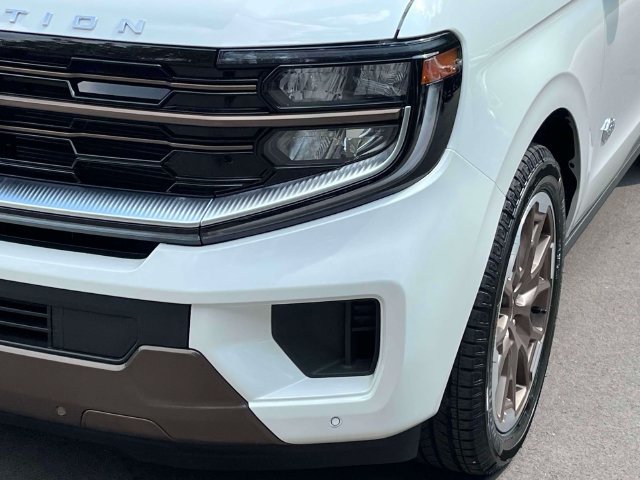 New 2027 Ford Expedition Max King Ranch AWD/4WD image 9