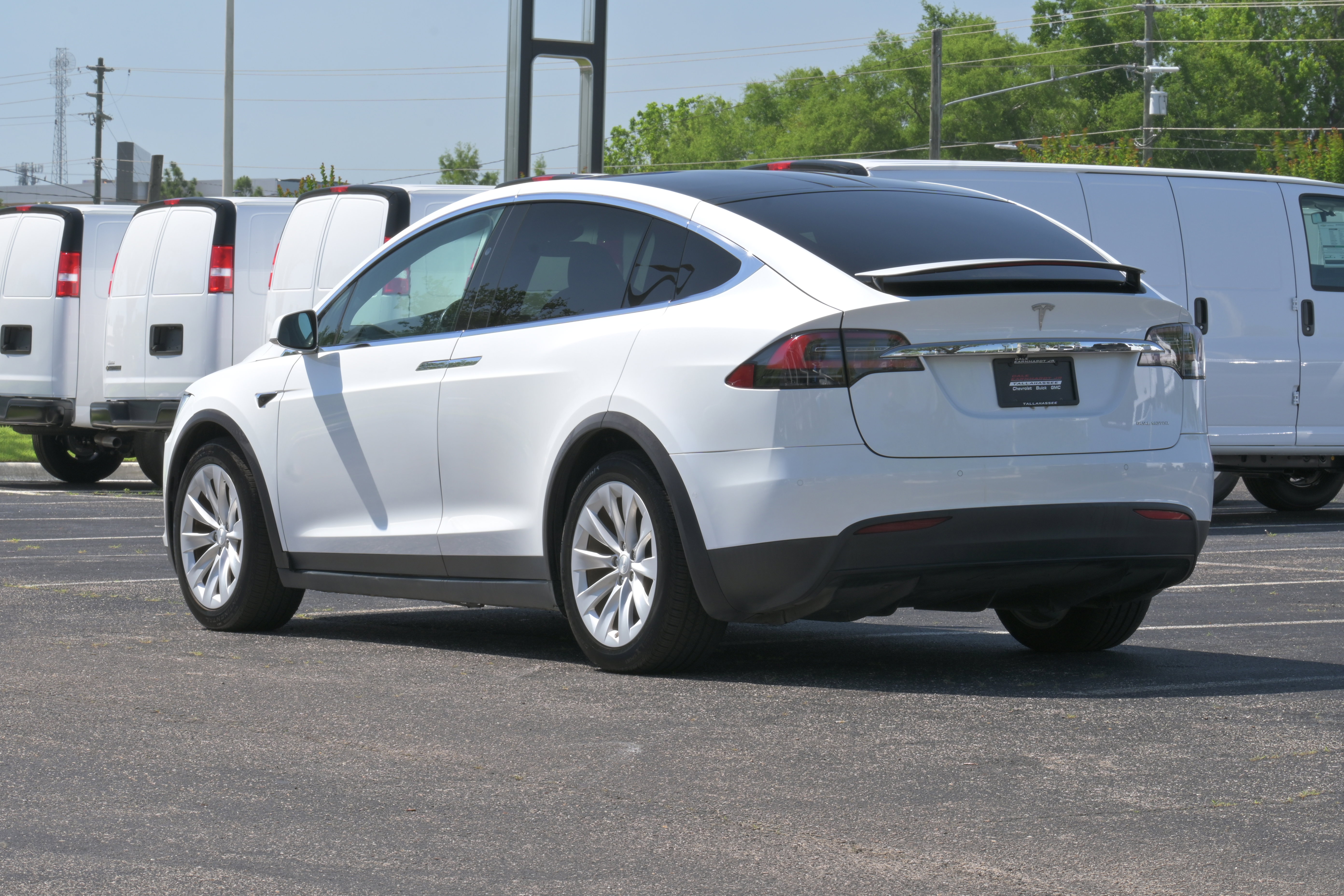 Used 2020 Tesla Model X Long Range AWD/4WD image 3