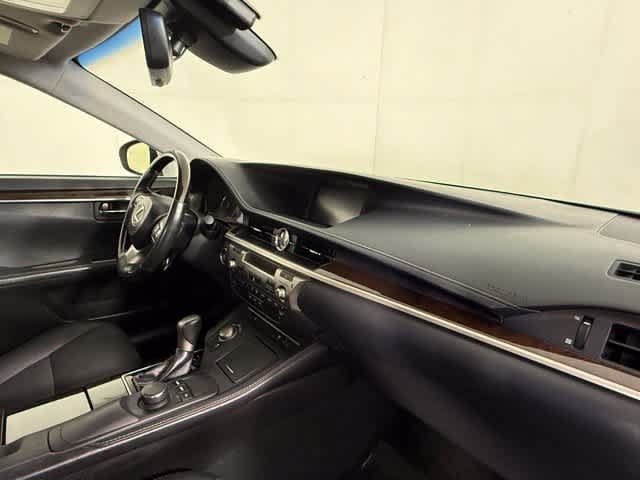 Used 2017 Lexus ES 350 w/ Premium Package FWD image 27