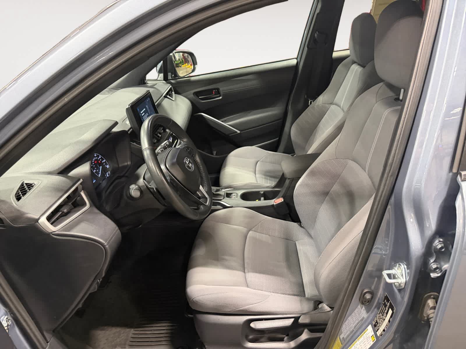 Used 2024 Toyota Corolla Cross AWD Hybrid image 10
