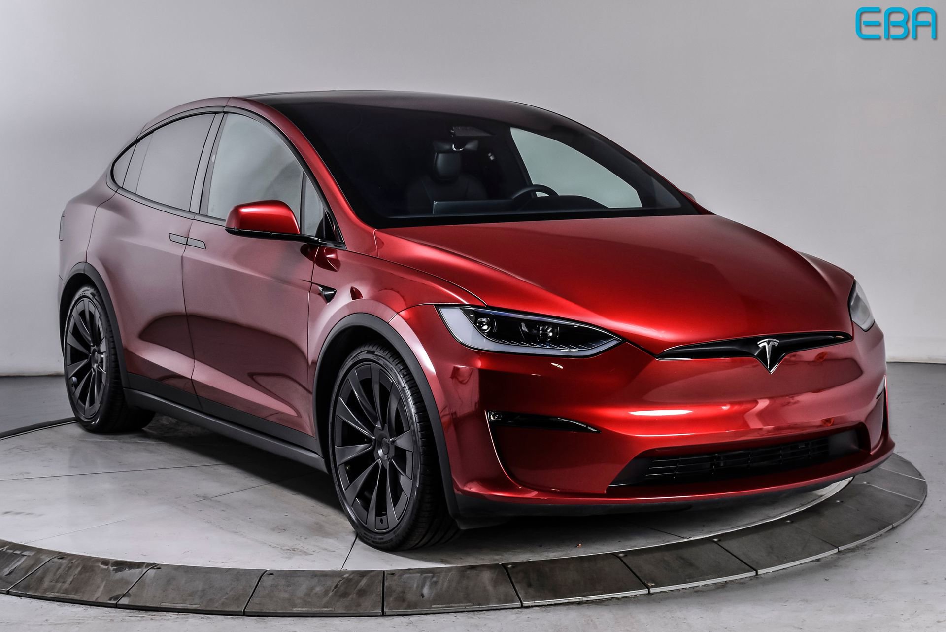 Used 2023 Tesla Model X image 1