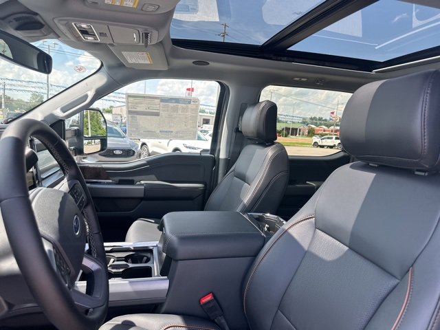 New 2025 Ford F250 Lariat w/ Lariat Ultimate Package image 31
