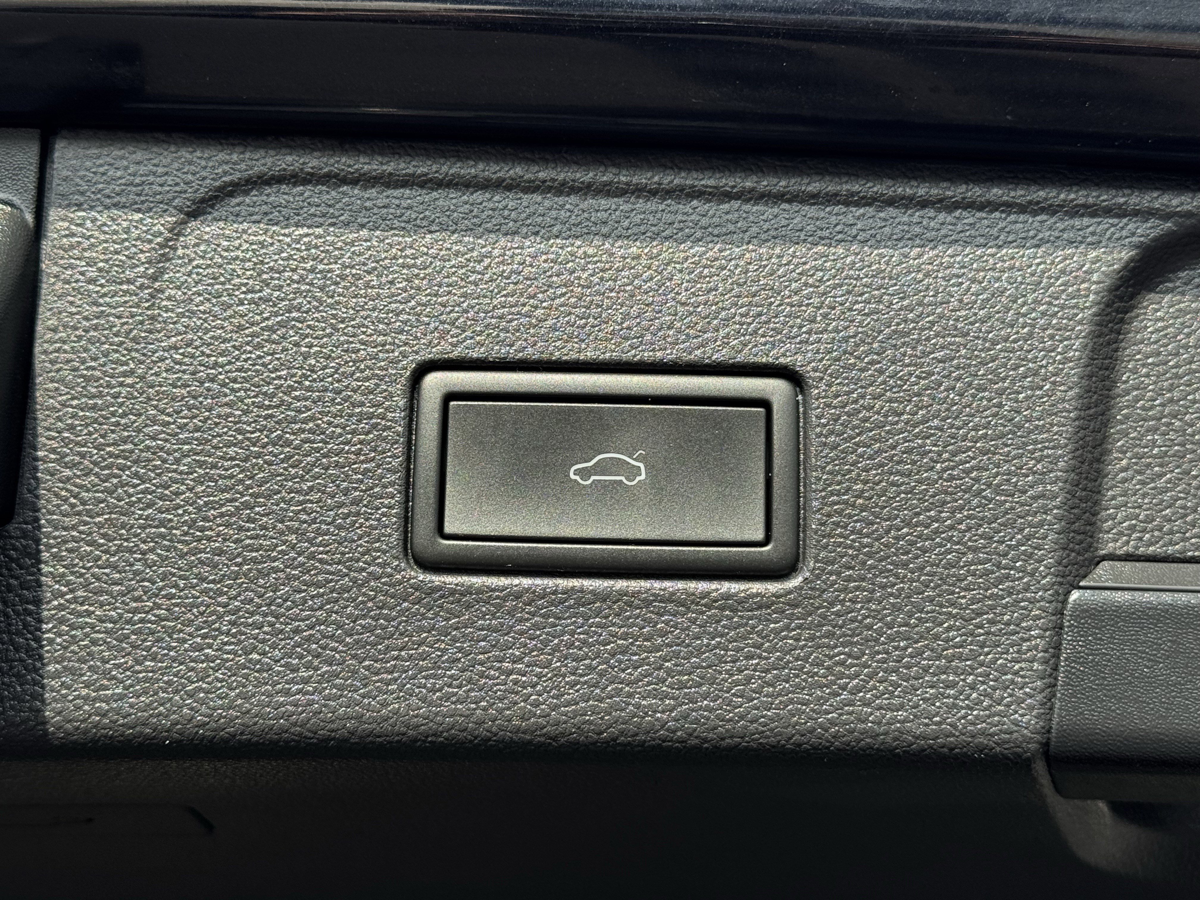 Used 2024 Volkswagen Atlas SEL image 37