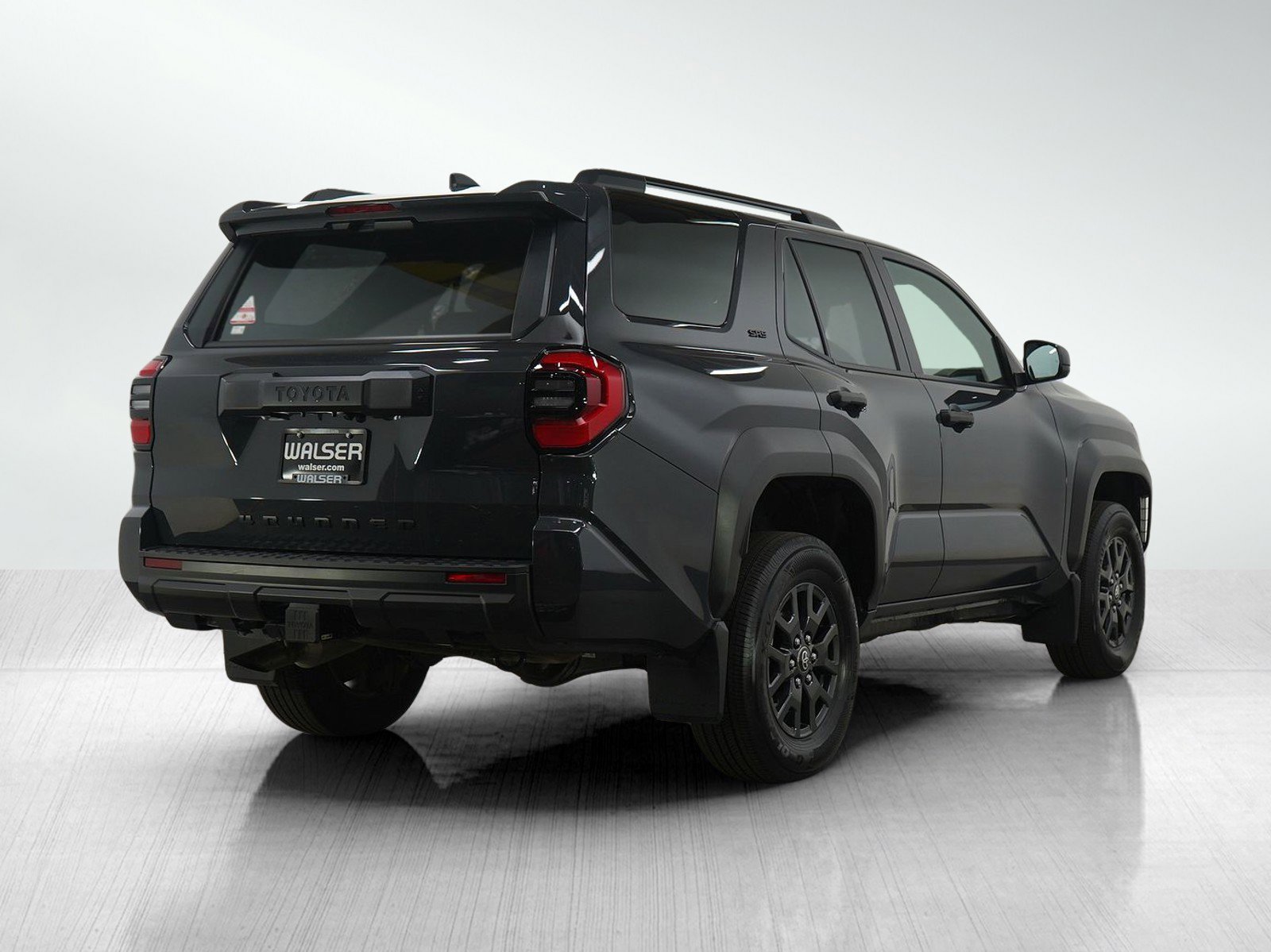 Used 2025 Toyota 4Runner SR5 image 5