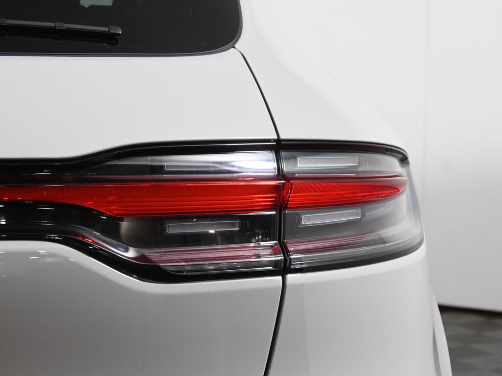 New 2026 Porsche Macan AWD/4WD image 13