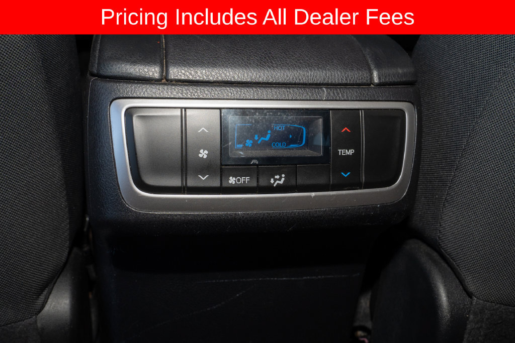 Used 2017 Toyota Highlander LE FWD image 7
