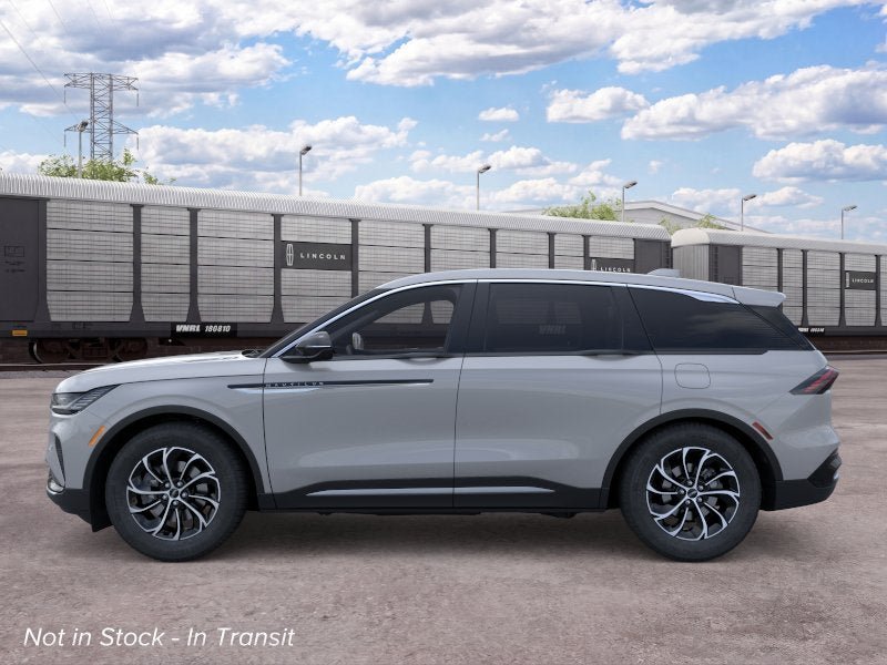 New 2026 Lincoln Nautilus Premier AWD/4WD image 3