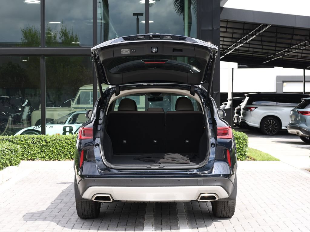 Certified 2023 INFINITI QX50 Luxe image 7