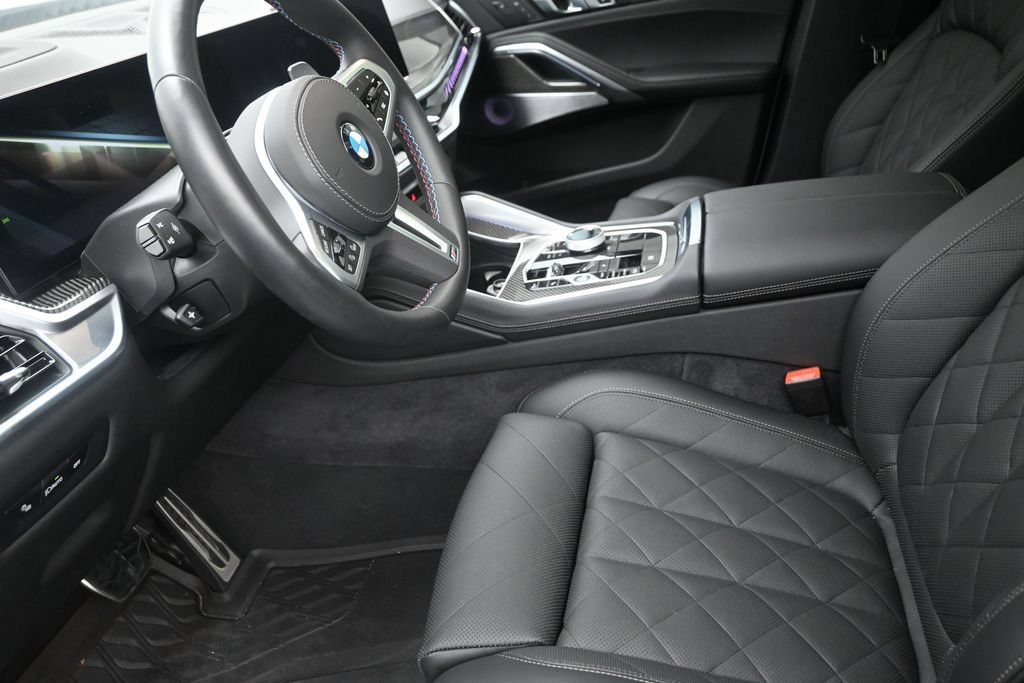 Used 2026 BMW X6 M60i AWD/4WD image 12