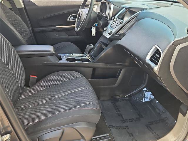 Used 2017 Chevrolet Equinox LS AWD/4WD image 24