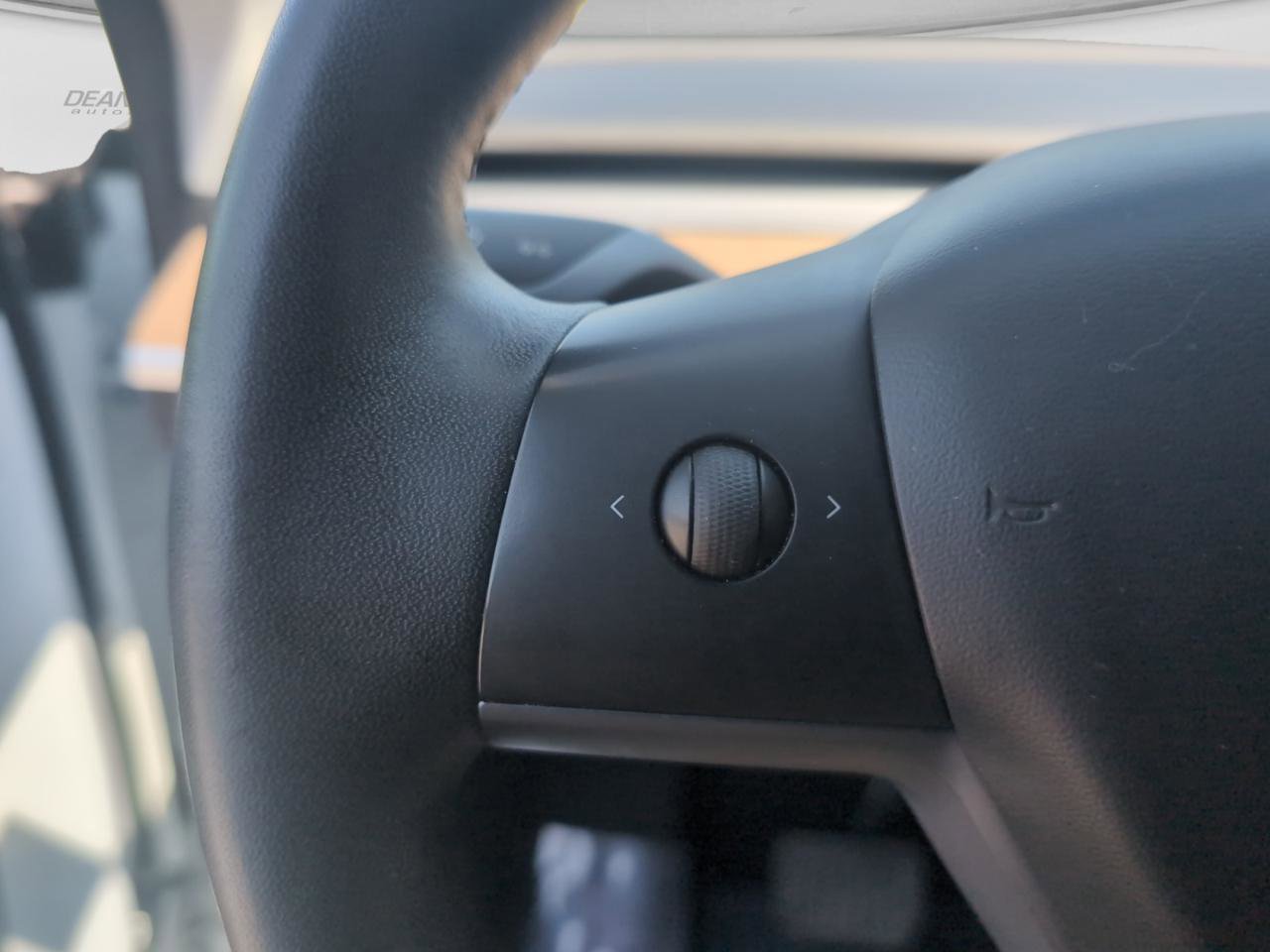 Used 2020 Tesla Model Y Long Range AWD/4WD image 18