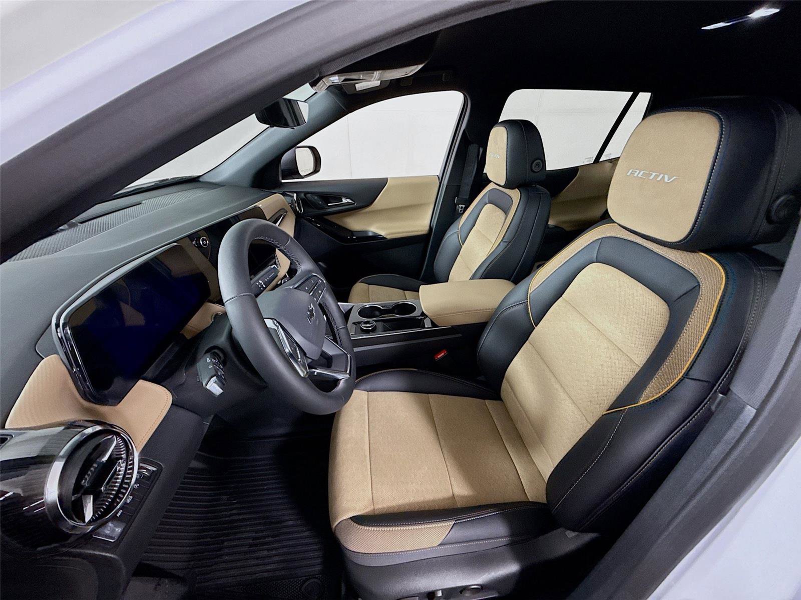 New 2026 Chevrolet Equinox ACTIV w/ Convenience Package III image 16