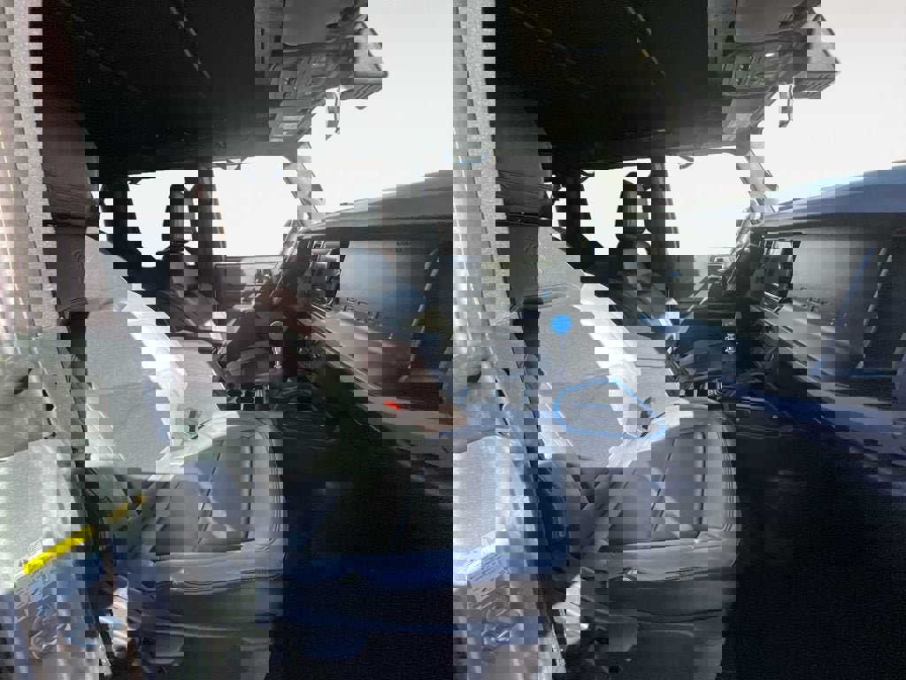 Used 2022 Ford Bronco Black Diamond image 15