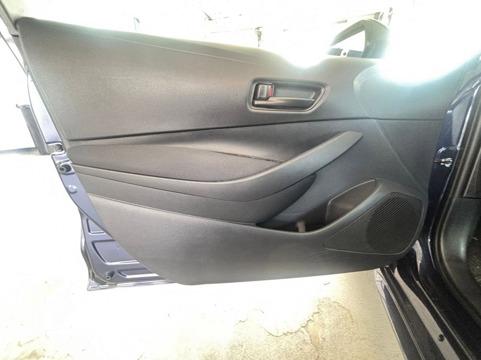 Used 2025 Toyota Corolla LE FWD image 18