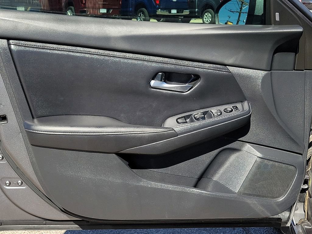 Used 2022 Nissan Sentra SV w/ All-Weather Package image 18