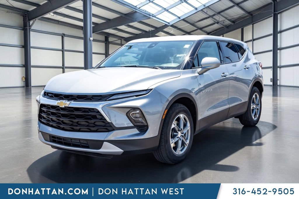 Used 2025 Chevrolet Blazer LT AWD/4WD image 20