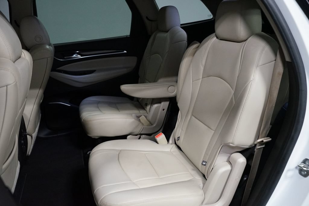 Used 2020 Buick Enclave Essence FWD image 28