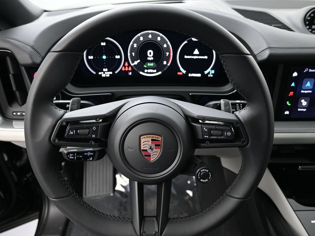 Certified 2026 Porsche Cayenne E-Hybrid Coupe AWD/4WD image 19