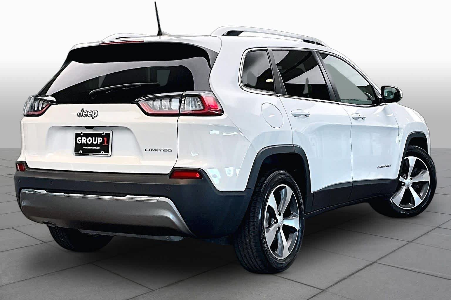 Used 2020 Jeep Cherokee Limited FWD image 13