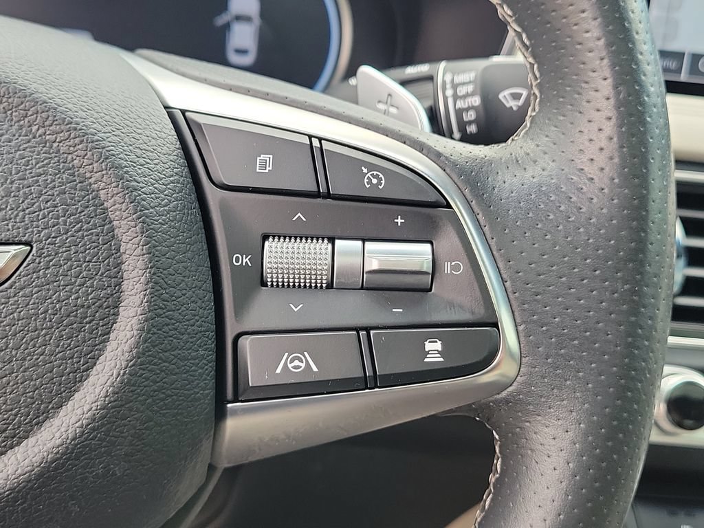 Used 2022 Genesis G70 3.3T RWD image 20