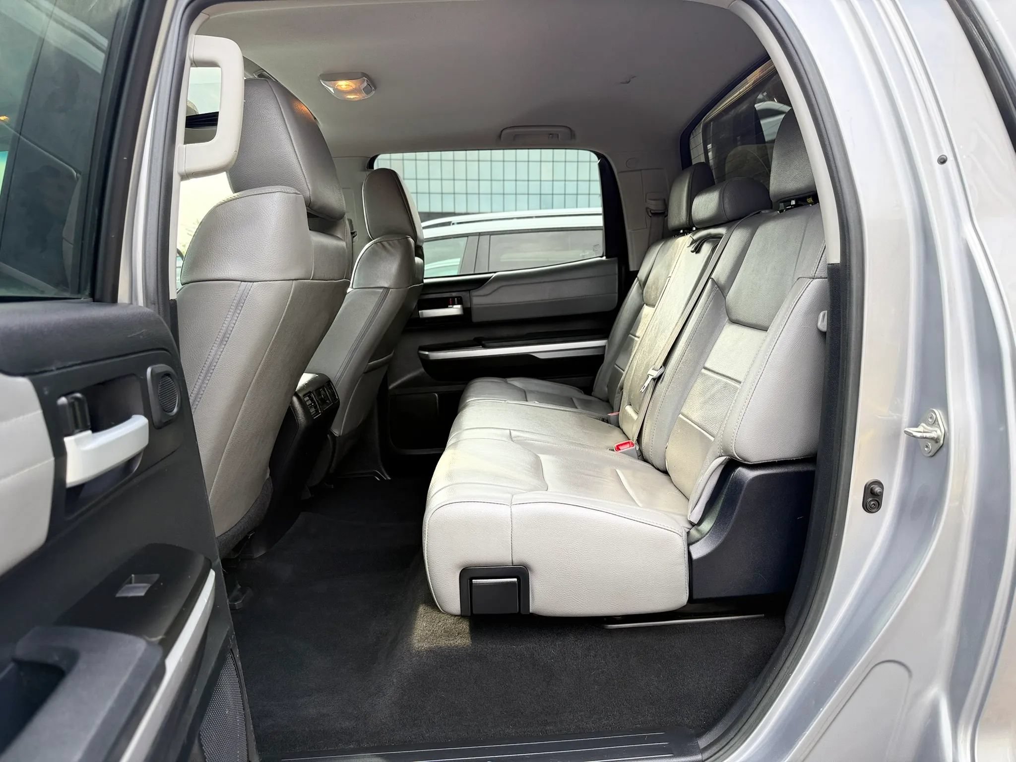 Used 2017 Toyota Tundra Limited w/ Limited Premium Package AWD/4WD image 20