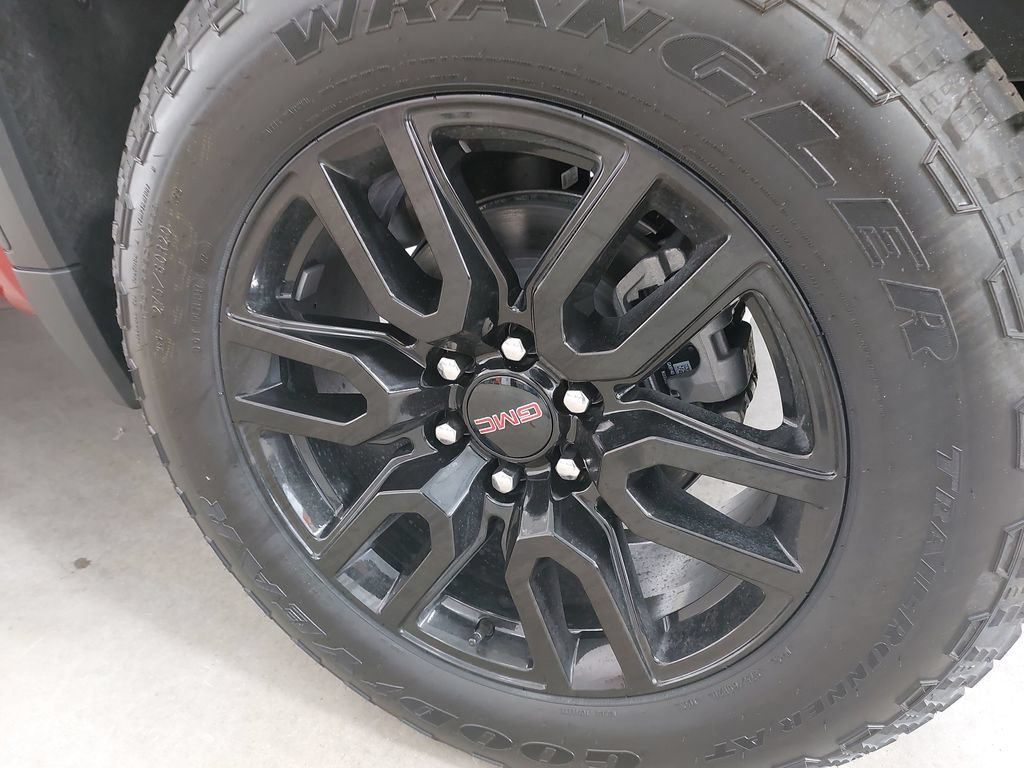 Certified 2023 GMC Sierra 1500 Elevation w/ Elevation Premium Package AWD/4WD image 12