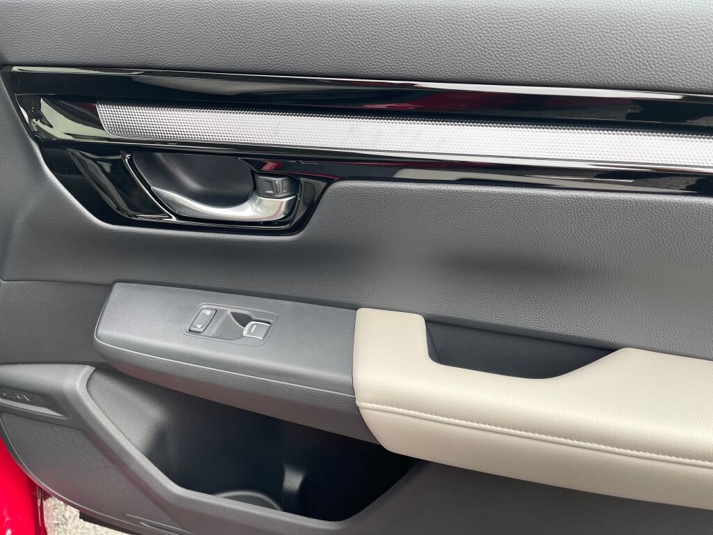 Used 2025 Honda CR-V EX-L image 18