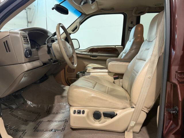Used 2001 Ford Excursion Limited AWD/4WD image 12