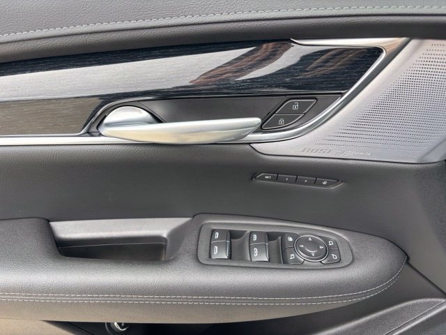Certified 2025 Cadillac XT5 Premium Luxury w/ Technology Package AWD/4WD image 19