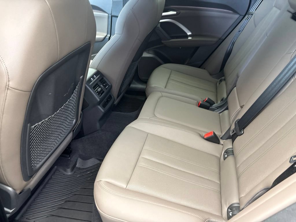 Used 2025 Audi Q5 Premium Plus w/ Premium Plus AWD/4WD image 21