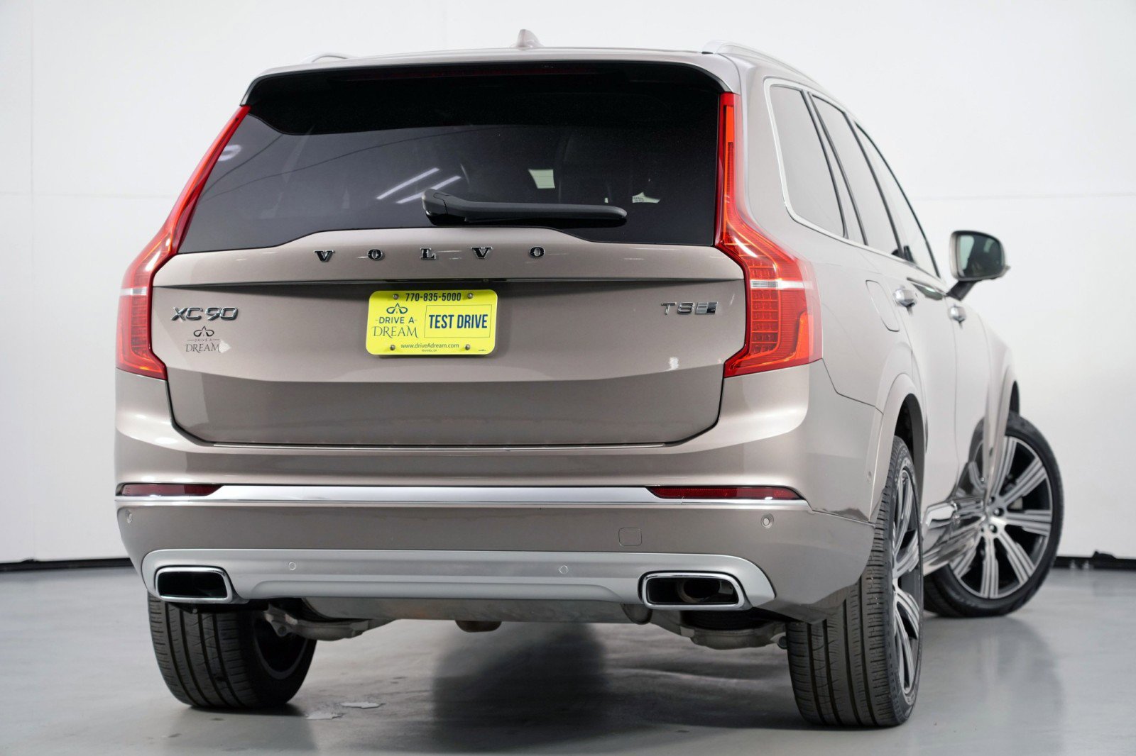 Used 2020 Volvo XC90 T8 Inscription w/ Protection Package image 5