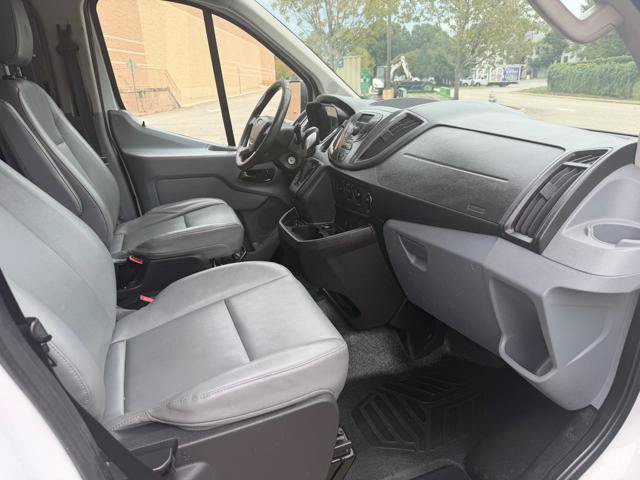 Used 2016 Ford Transit 150 130 Low Roof RWD image 15