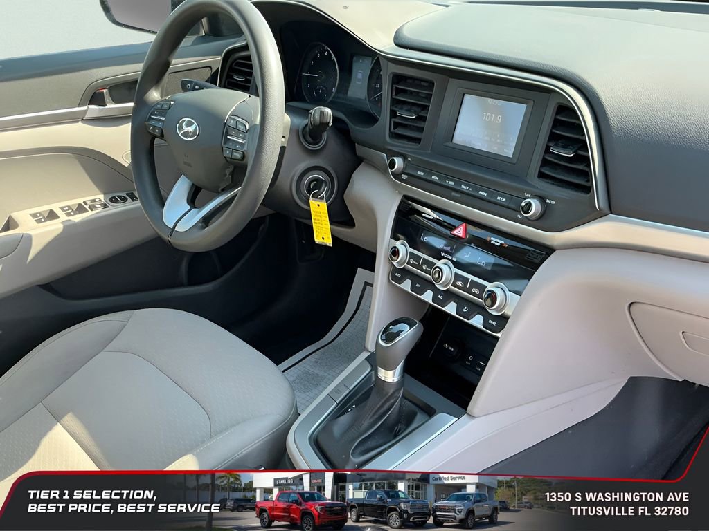 Used 2020 Hyundai Elantra SE FWD image 15